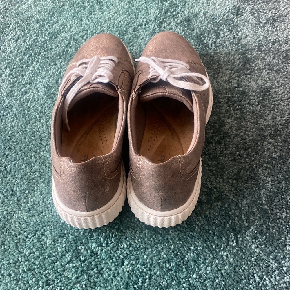 Clarks Collection Caroline Ella Leather Casual Sneakers Metallic Women's 8.5 - Picture 3 of 11